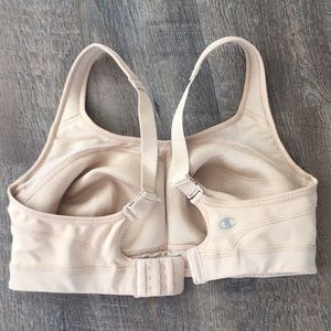 Champion performance underwire sports bra
